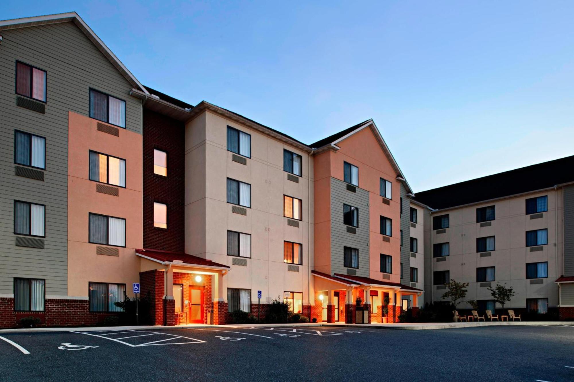 Towneplace Suites By Marriott Harrisburg Hershey Exterior photo